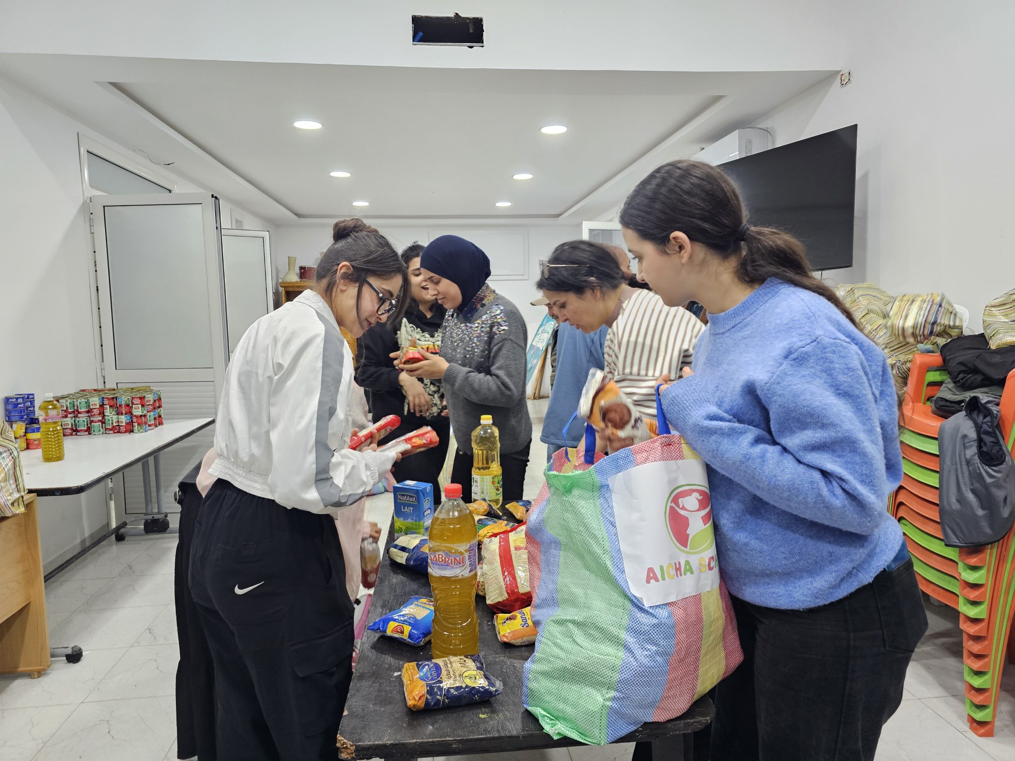 تعبئة قفة رمضان… خطوة جديدة في درب العطاء والتضام